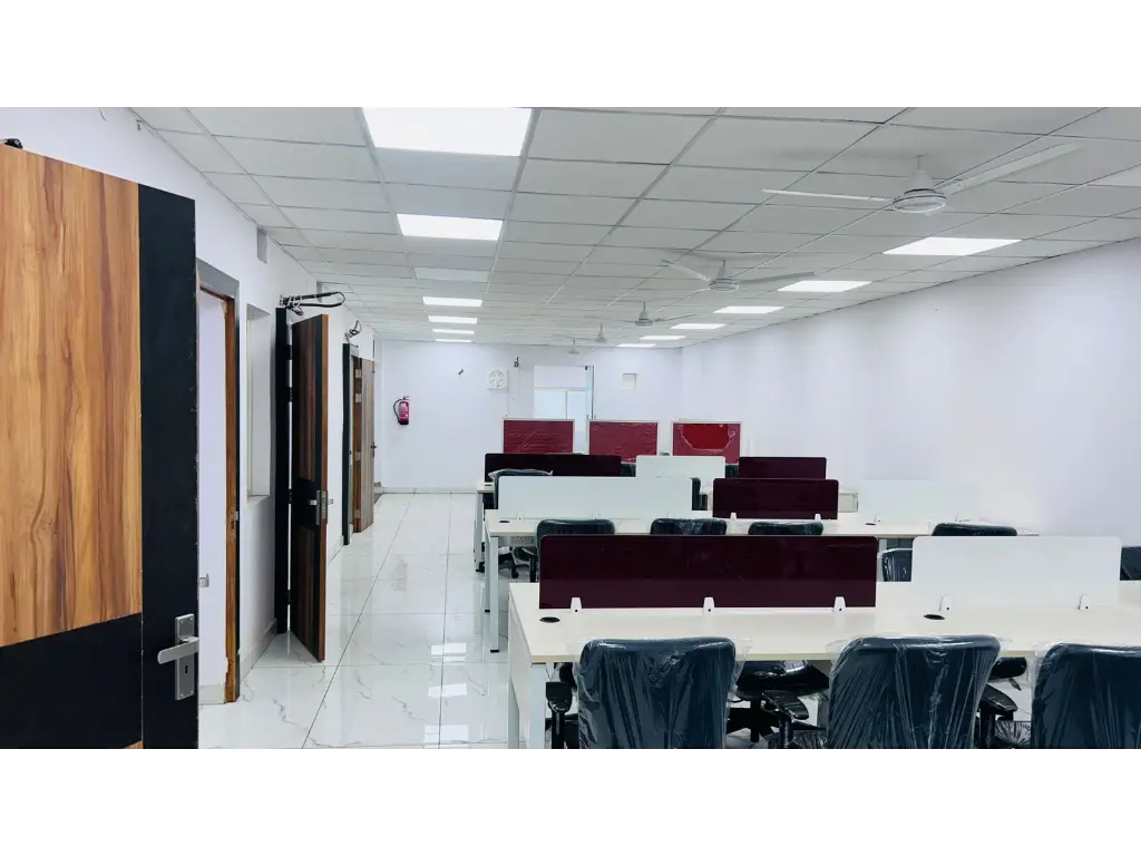 452304443_SEC 2 (8).webp